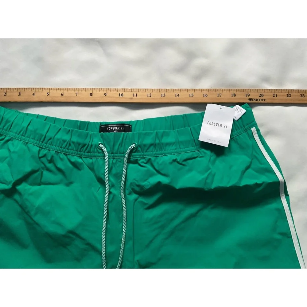 Forever 21 Mens Green Athletic Short Elastic Waist Drawstring Pockets Size 2XL - Picture 6 of 9
